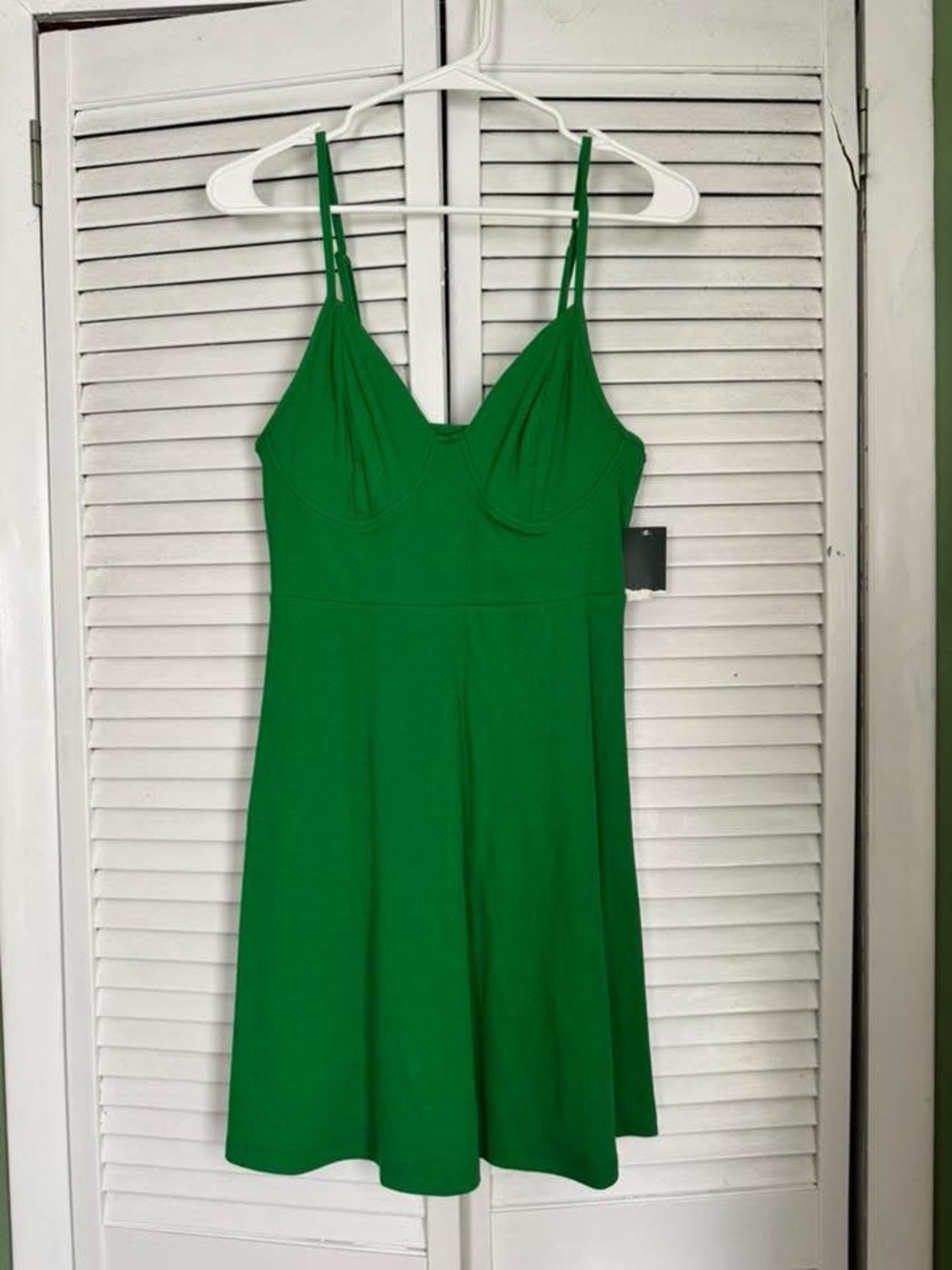 wild fable Green V-Neck Midi Dress with Spaghetti Straps